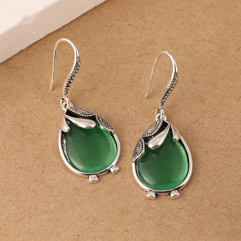 Vintage Green Leaf Dangle Earrings Copper Jewelry Nature Inspired Gift
